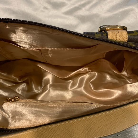 Shoulder bag - Picture 3 of 4